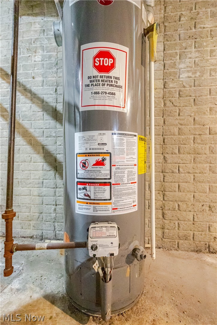 1404 Lakeview Road Cleveland, OH 44106 - Photo 22 of 32 newer hot water tank