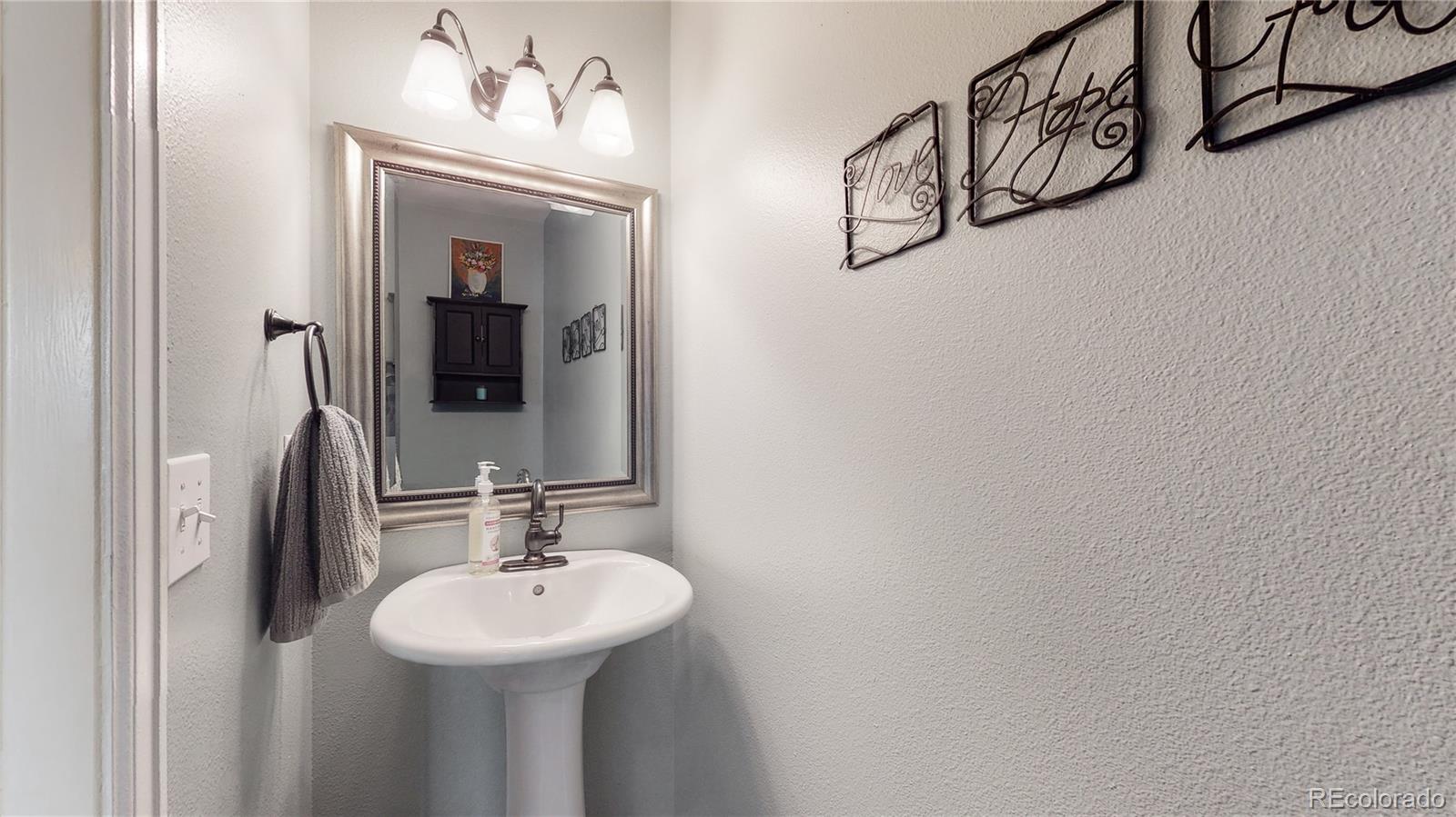 9535 High Cliffe Street Highlands Ranch, CO 80129 - Photo 16 of 40 Gallery Image 16