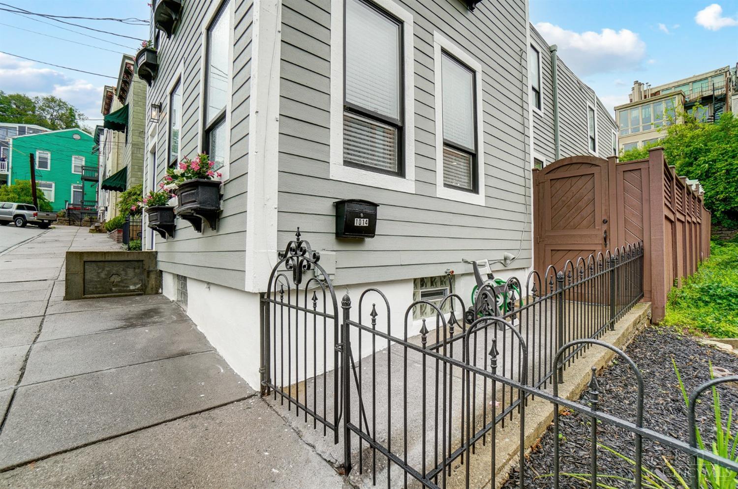 1014 Celestial Street Cincinnati, OH 45202 - Photo 45 of 47