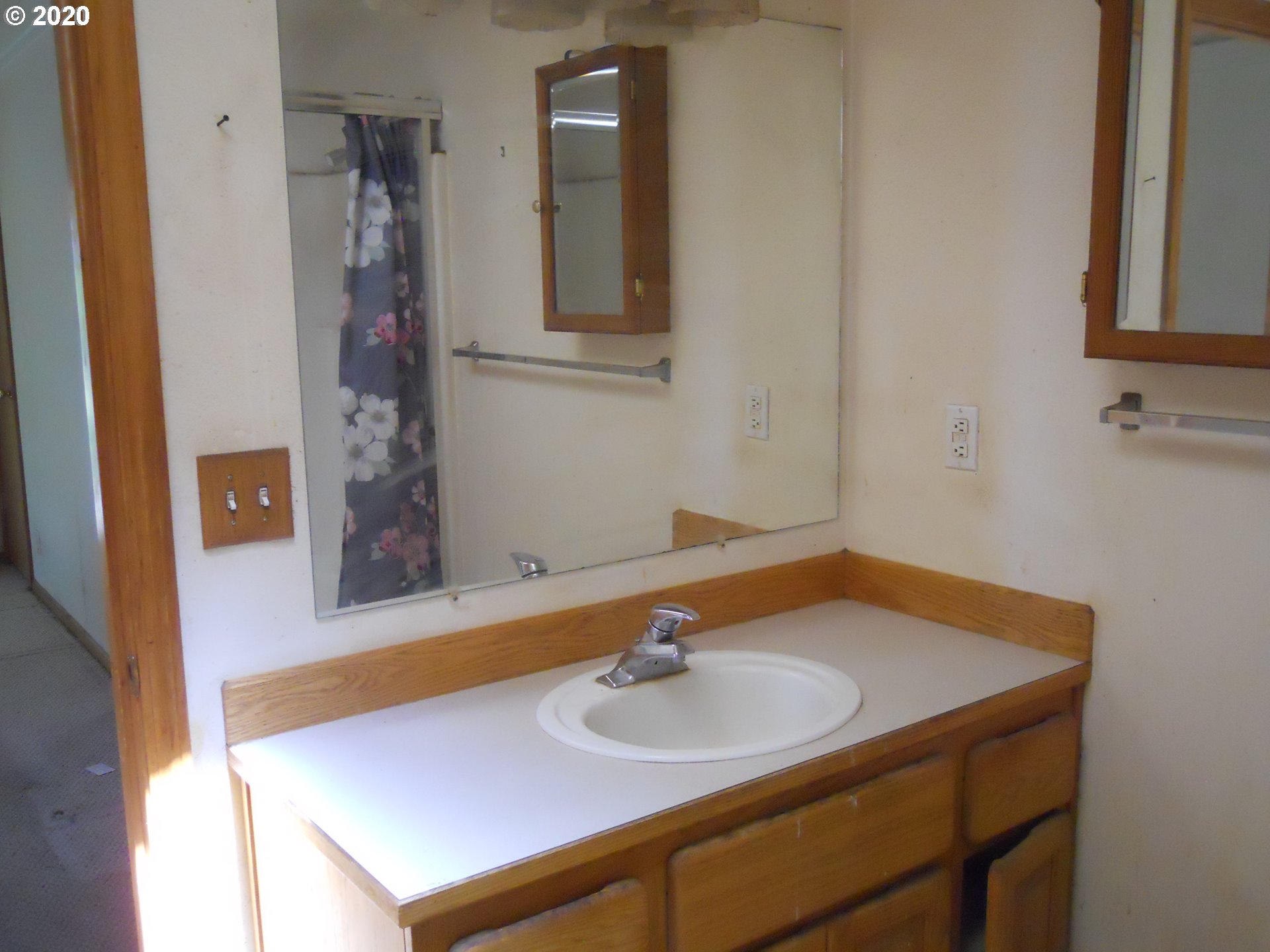 1560 T Street Springfield, OR 97477 - Photo 11 of 14