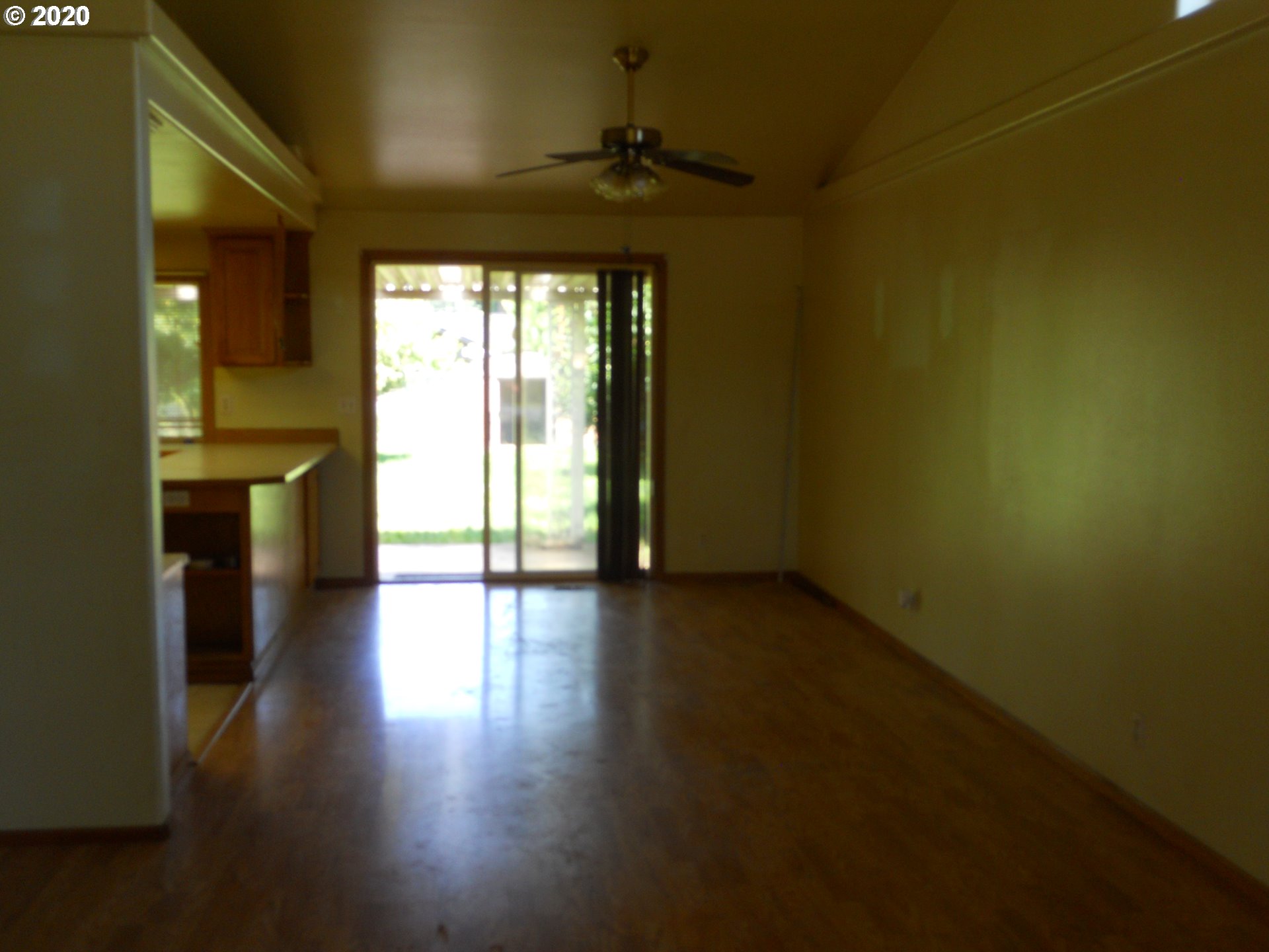 1560 T Street Springfield, OR 97477 - Photo 3 of 14
