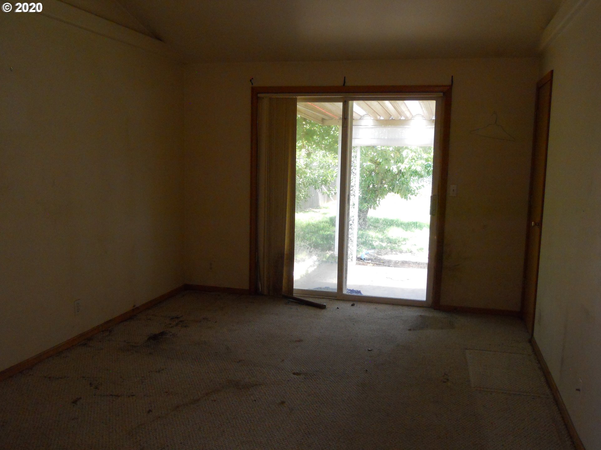 1560 T Street Springfield, OR 97477 - Photo 9 of 14
