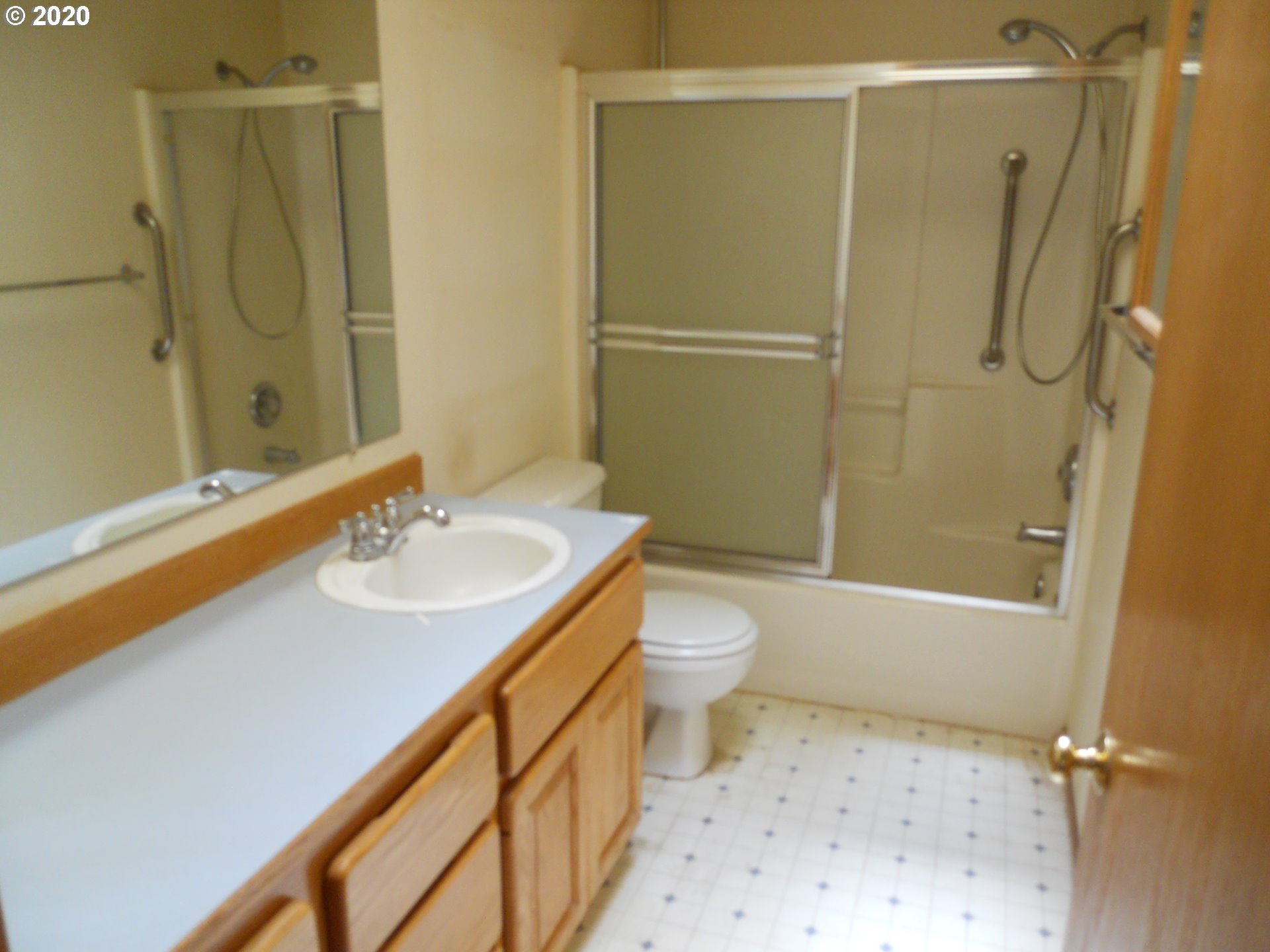 1560 T Street Springfield, OR 97477 - Photo 10 of 14