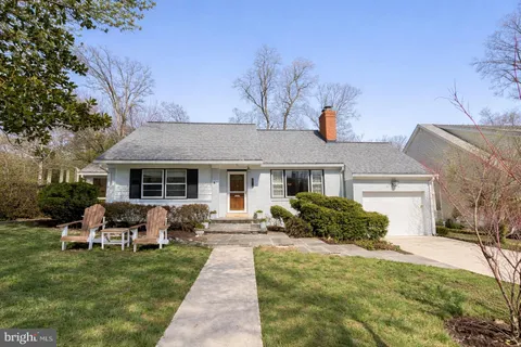 $1,075,000 | 2913 Old Dominion Boulevard, Alexandria, VA 22305