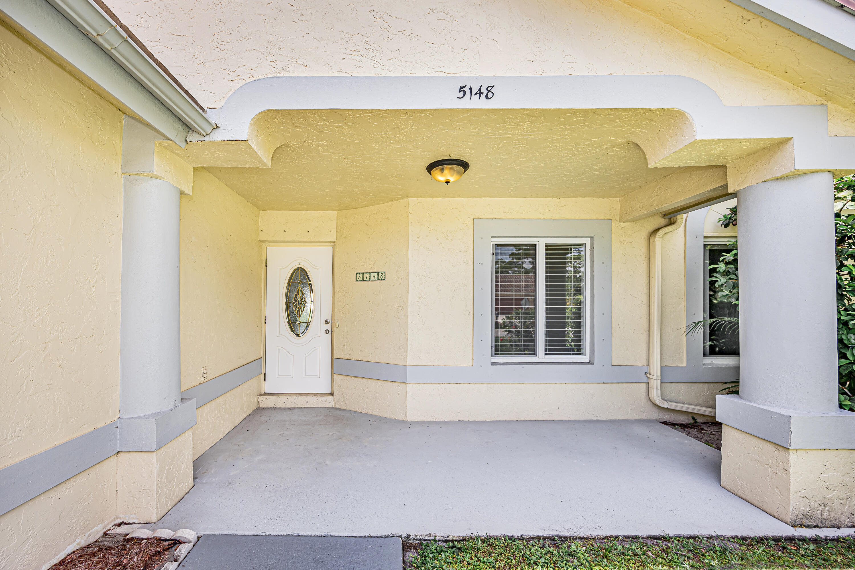 5148 Rosen Boulevard Boynton Beach, FL 33472 - Photo 4 of 50 0011_9062