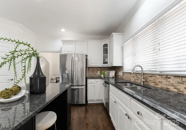 $899,000 | 3839 Mountain Cove Drive, Charlotte, NC 28216