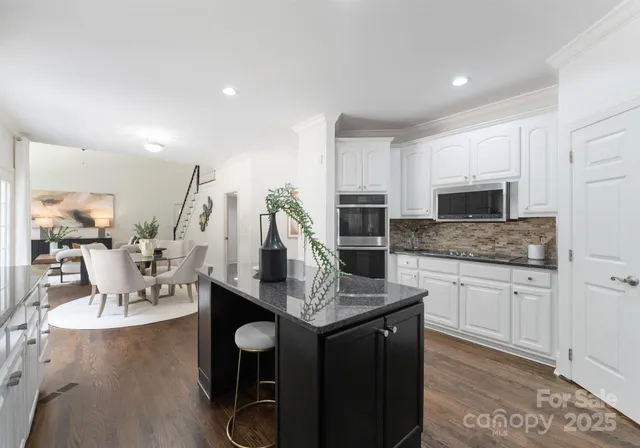 $899,000 | 3839 Mountain Cove Drive, Charlotte, NC 28216