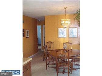 7 Harkfort Road Newark, DE 19702 - Photo 6 of 12 Dining Room