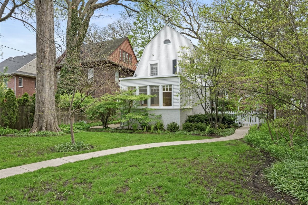 2311 Park Place Evanston, IL 60201 - Photo 37 of 41