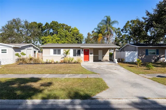 $2,500 | 1513 56th Avenue North, St. Petersburg, FL 33703