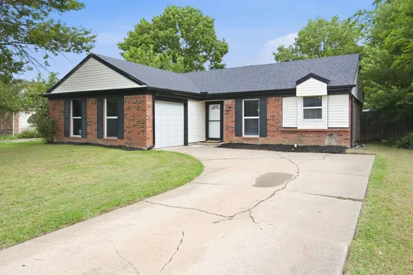 $275,000 | 3909 Dogwood Court, Fort Worth, TX 76137