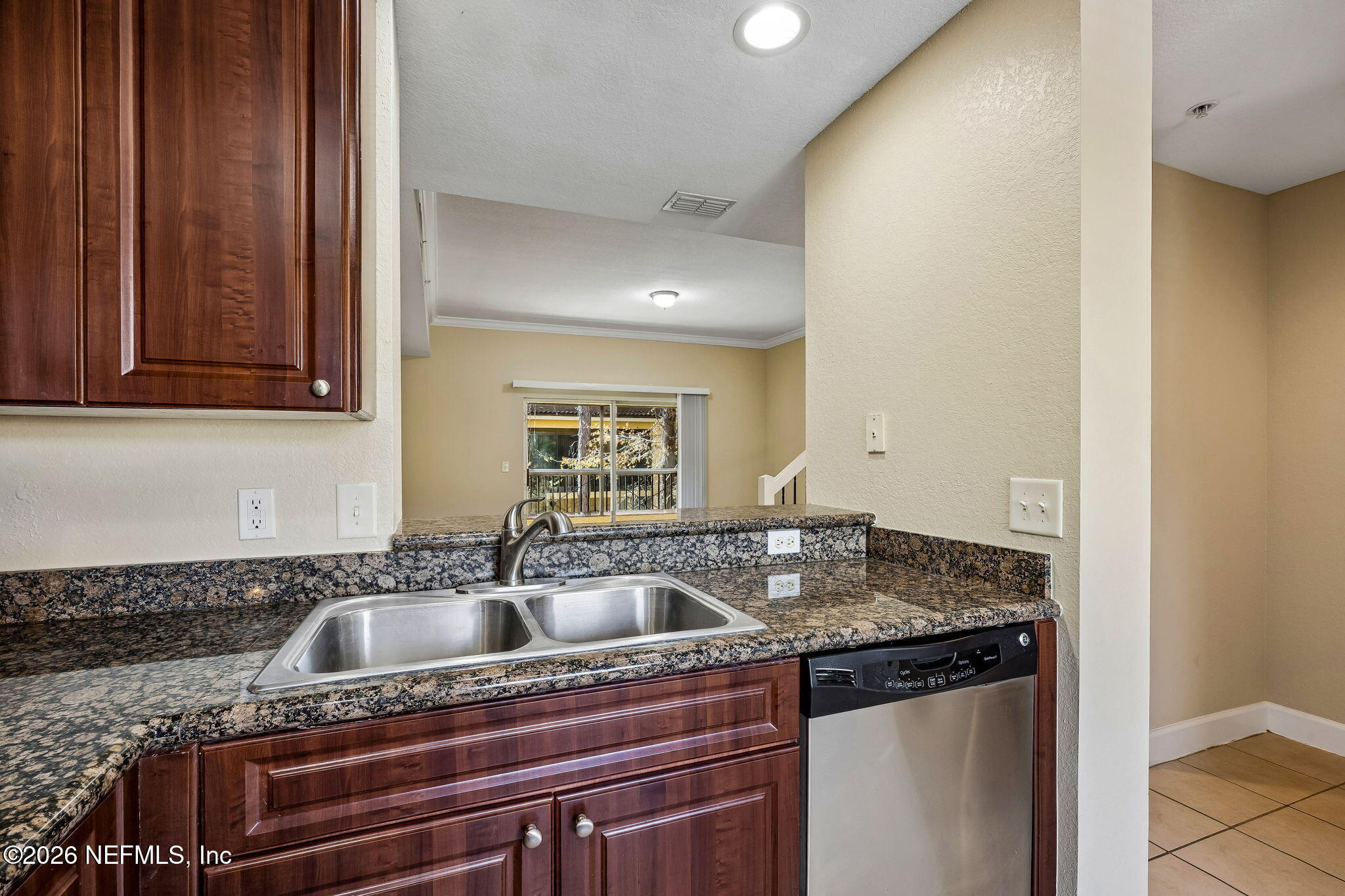 9745 Touchton Road, Unit 326 Jacksonville, FL 32246 - Photo 13 of 40 13-web-or-mls-8_9745 Touchton Rd, Unit 3
