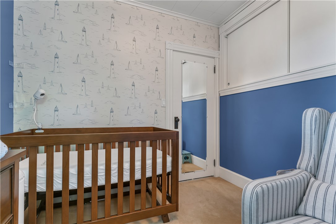 3 Sycamore Street Newport, RI 02840 - Photo 28 of 41