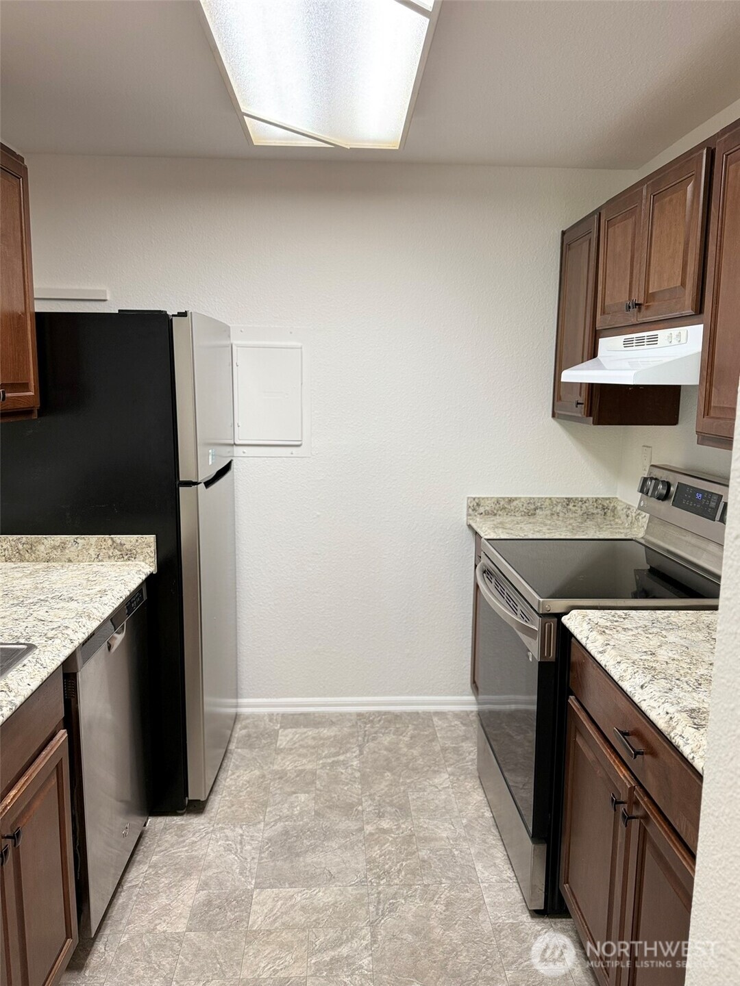 17527 149th Avenue Southeast, Unit B2 Renton, WA 98058 - Photo 11 of 32
