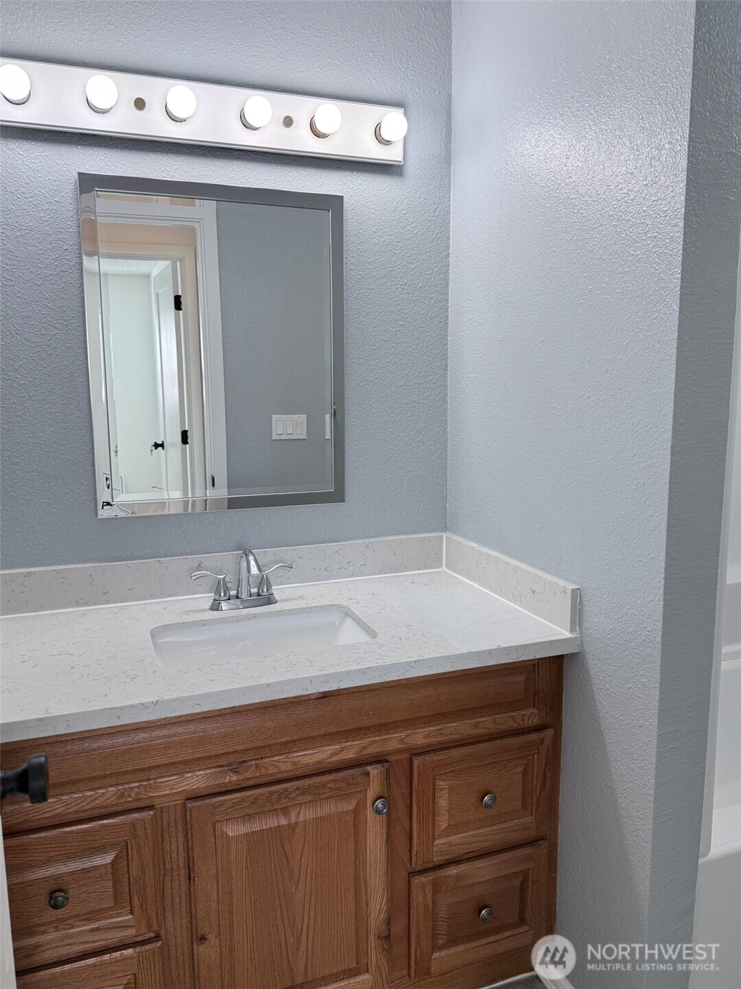 17527 149th Avenue Southeast, Unit B2 Renton, WA 98058 - Photo 17 of 32