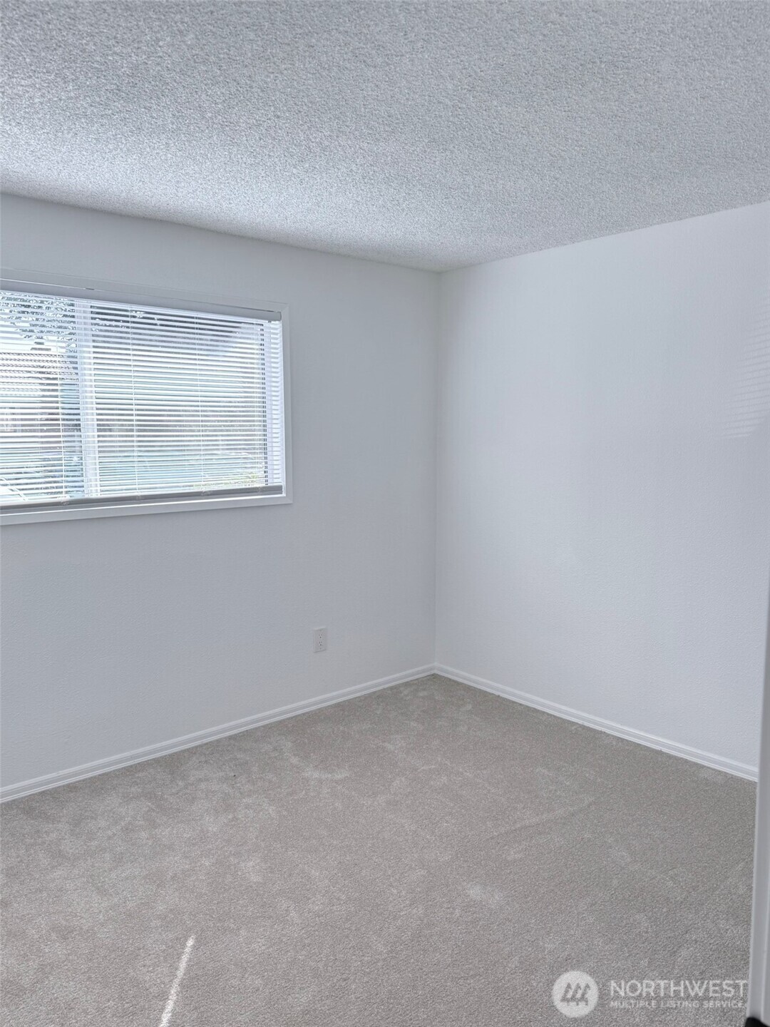 17527 149th Avenue Southeast, Unit B2 Renton, WA 98058 - Photo 18 of 32