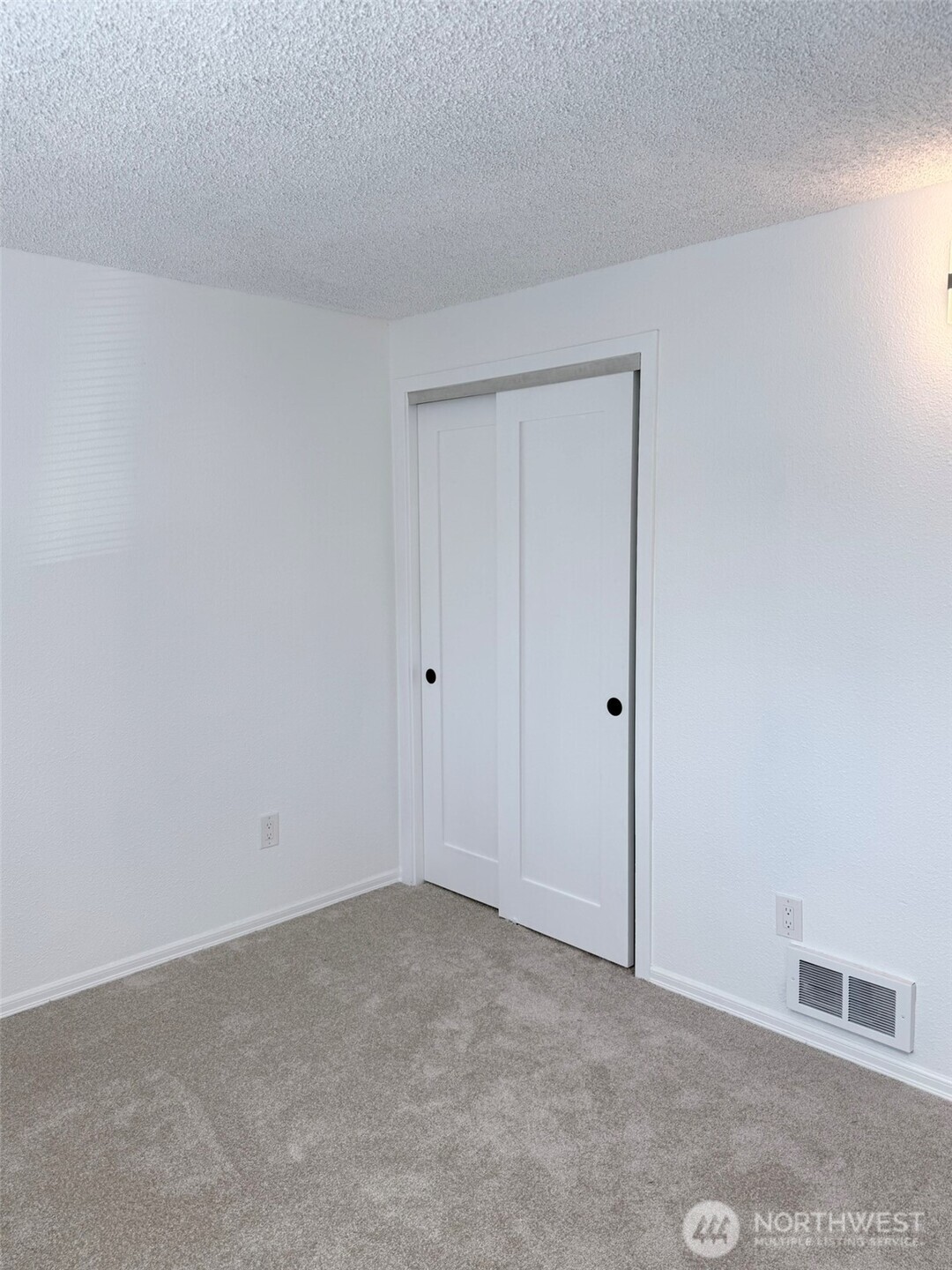 17527 149th Avenue Southeast, Unit B2 Renton, WA 98058 - Photo 25 of 32