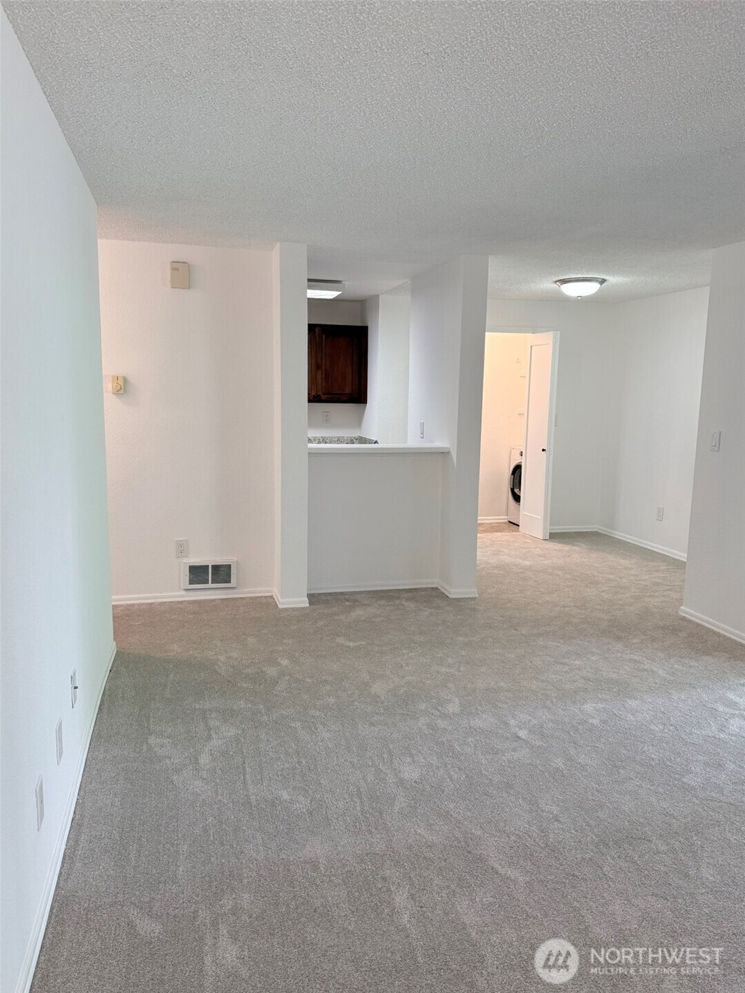 17527 149th Avenue Southeast, Unit B2 Renton, WA 98058 - Photo 7 of 32