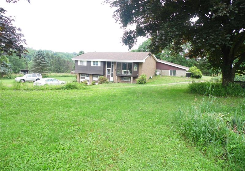 117 Fuehrer Road Elizabeth, PA 15037 - Photo 3 of 22 Gallery Image 3