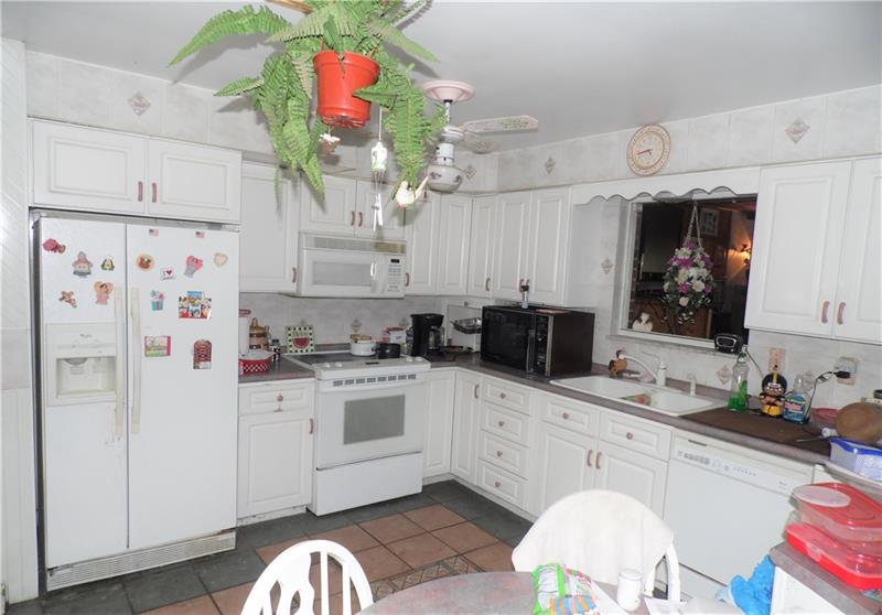 117 Fuehrer Road Elizabeth, PA 15037 - Photo 6 of 22 Gallery Image 6