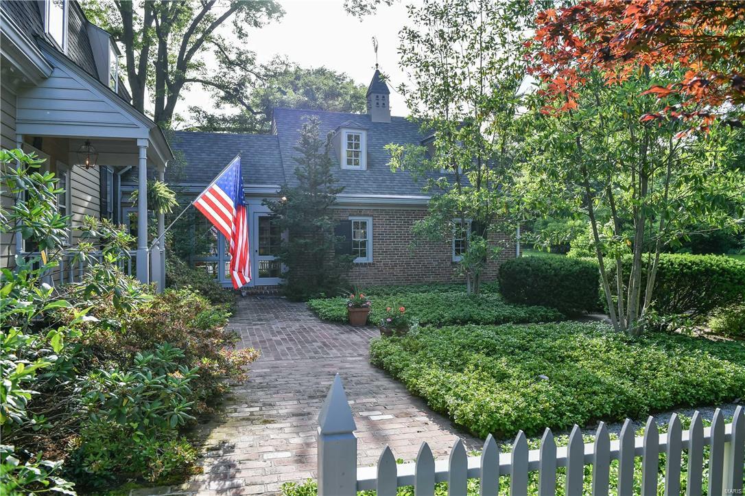 959 Tirrill Farms Road Ladue, MO 63124 - Photo 3 of 37 Gallery Image 3