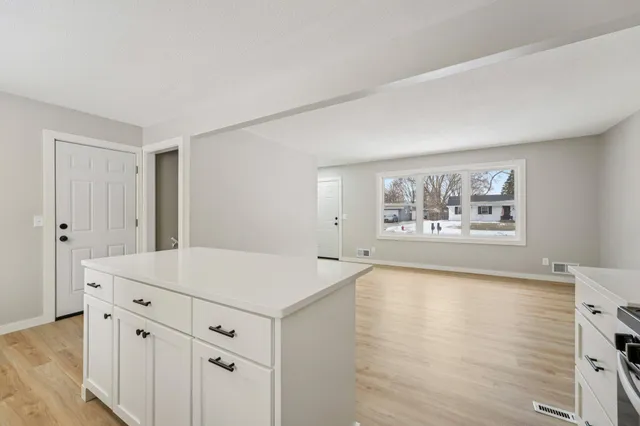 $420,000 | 20550 Iceland Avenue, Lakeville, MN 55044