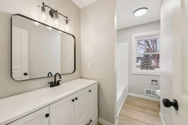 $420,000 | 20550 Iceland Avenue, Lakeville, MN 55044