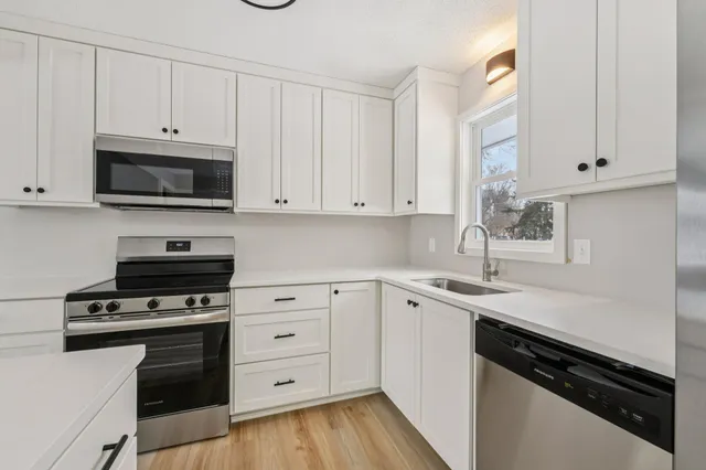 $420,000 | 20550 Iceland Avenue, Lakeville, MN 55044