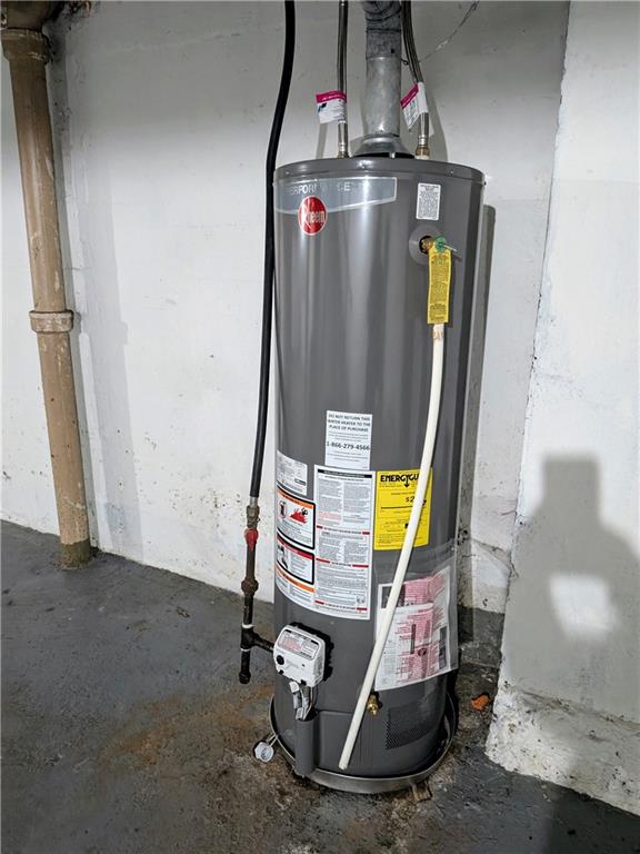 82 Harlem Avenue McKees Rocks, PA 15136 - Photo 19 of 27