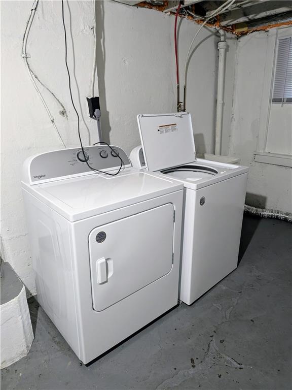 82 Harlem Avenue McKees Rocks, PA 15136 - Photo 21 of 27 a utility room with dryer and washer