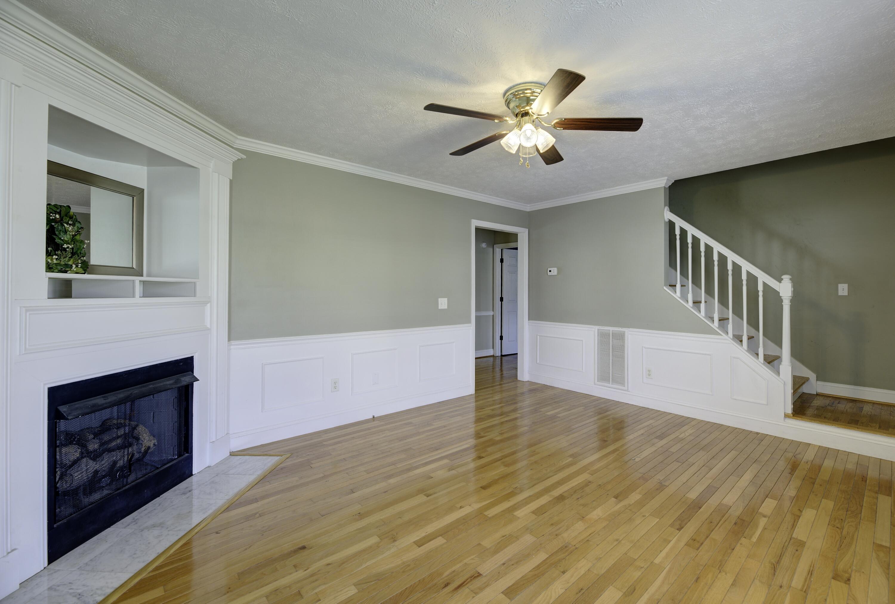 65 Bluff View Drive Ringgold, GA 30736 - Photo 3 of 16 living room