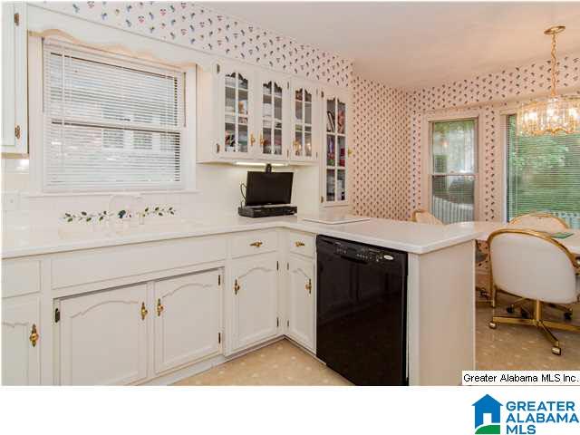 1937 Crossvine Road Birmingham, AL 35244 - Photo 9 of 29