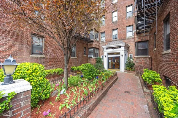 $259,000 | 2375 Ocean Avenue, Unit 2E | Madison