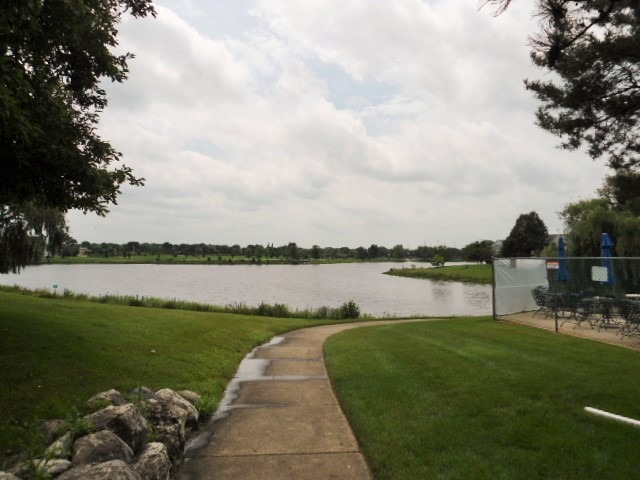 397 Springlake Lane, Unit D Aurora, IL 60504 - Photo 16 of 18