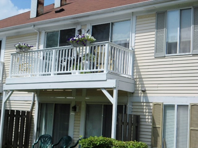 397 Springlake Lane, Unit D Aurora, IL 60504 - Photo 2 of 18