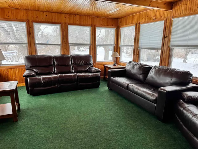 $409,900 | 209 Hilltop Circle, Brooklyn, WI 53521