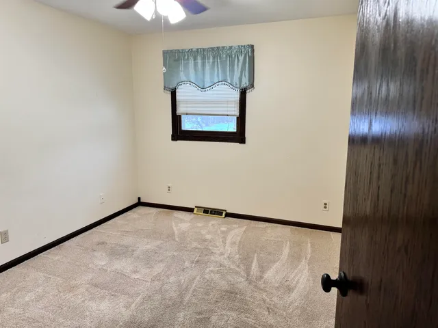 $409,900 | 209 Hilltop Circle, Brooklyn, WI 53521