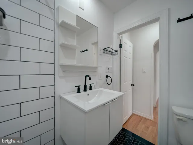 $3,300 | 6625 Harrison Lane, Alexandria, VA 22306