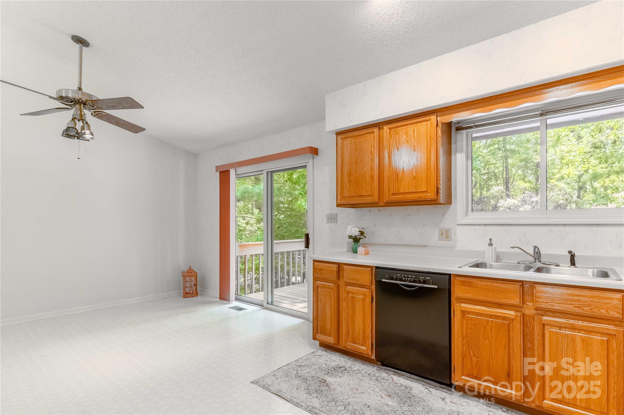 2 Oak Grove Road Arden, NC 28704 - Photo 15 of 39 Gallery Image 15