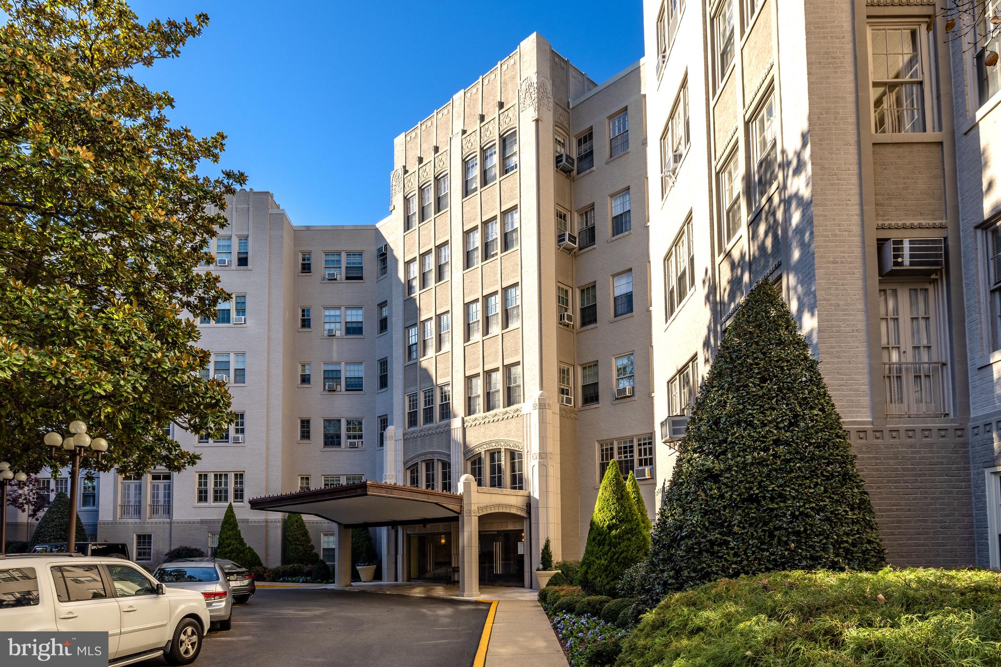 2737 Devonshire Place Northwest, Unit 307 Washington, DC 20008 - Photo 23 of 25 Woodley Park Towers