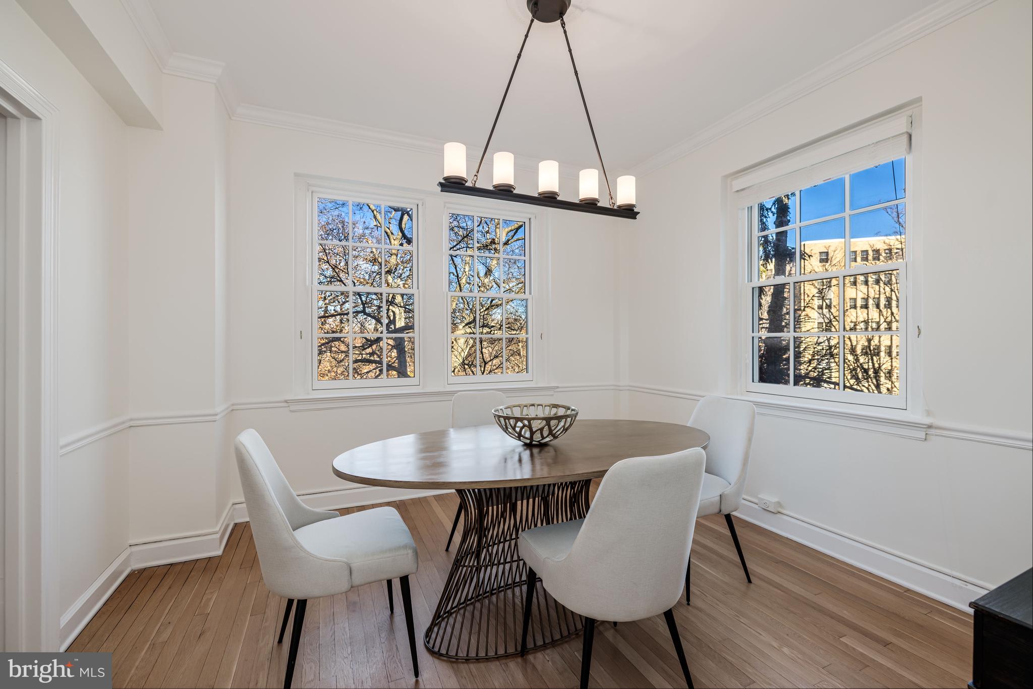 2737 Devonshire Place Northwest, Unit 307 Washington, DC 20008 - Photo 6 of 25 Dining Room