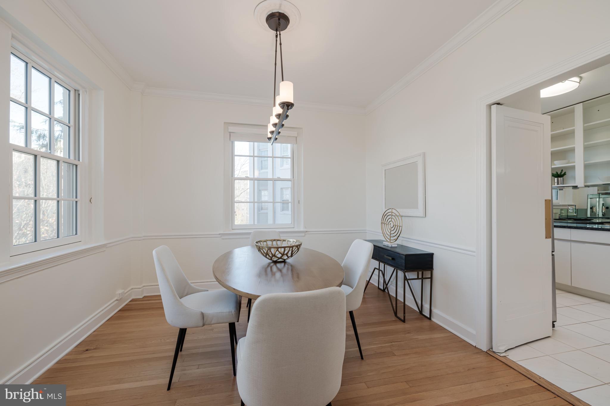 2737 Devonshire Place Northwest, Unit 307 Washington, DC 20008 - Photo 7 of 25 Dining Room