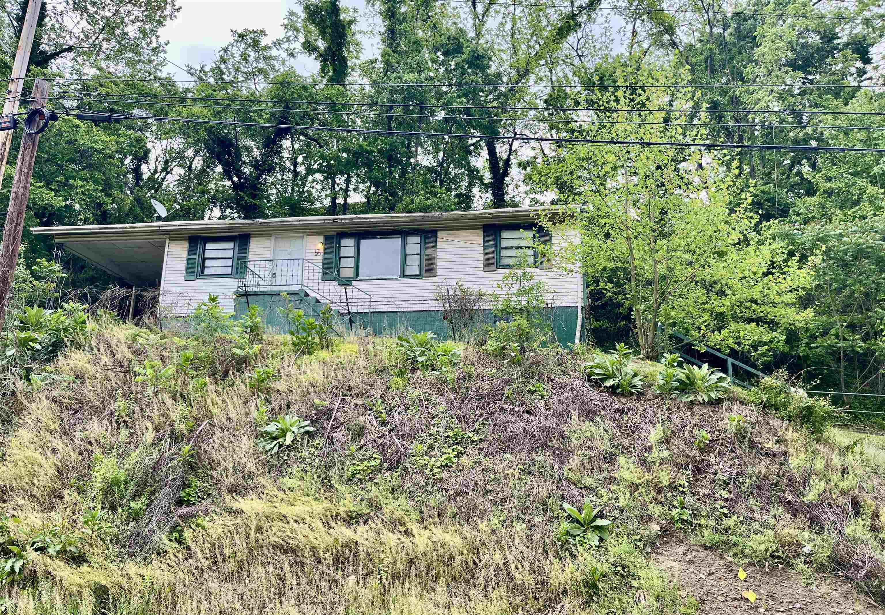 1720 Oakview Road Ashland, KY 41101 - Photo 1 of 21 Gallery Image 1
