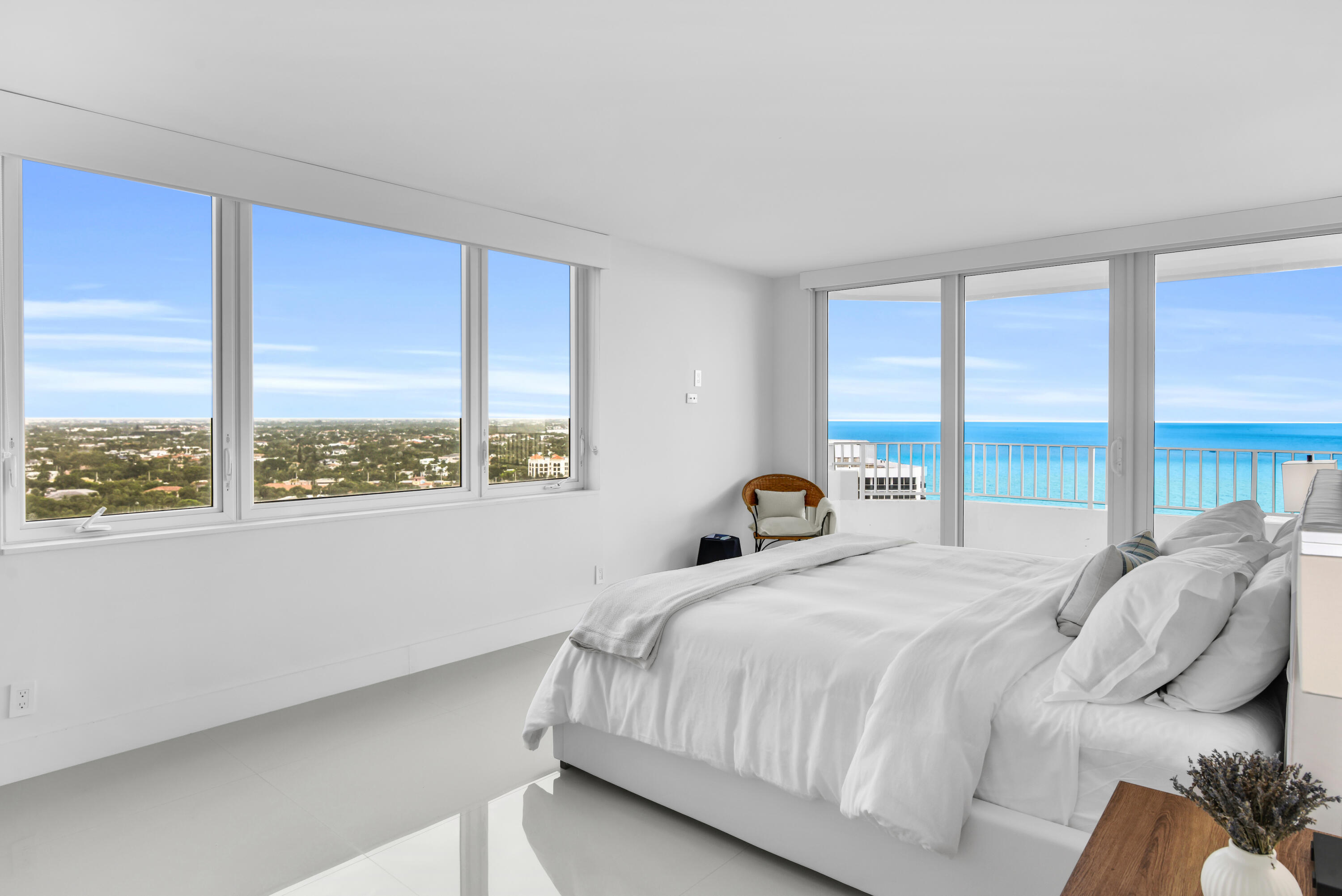 500 South Ocean Boulevard, Unit 2007 Boca Raton, FL 33432 - Photo 19 of 42 Master bedroom