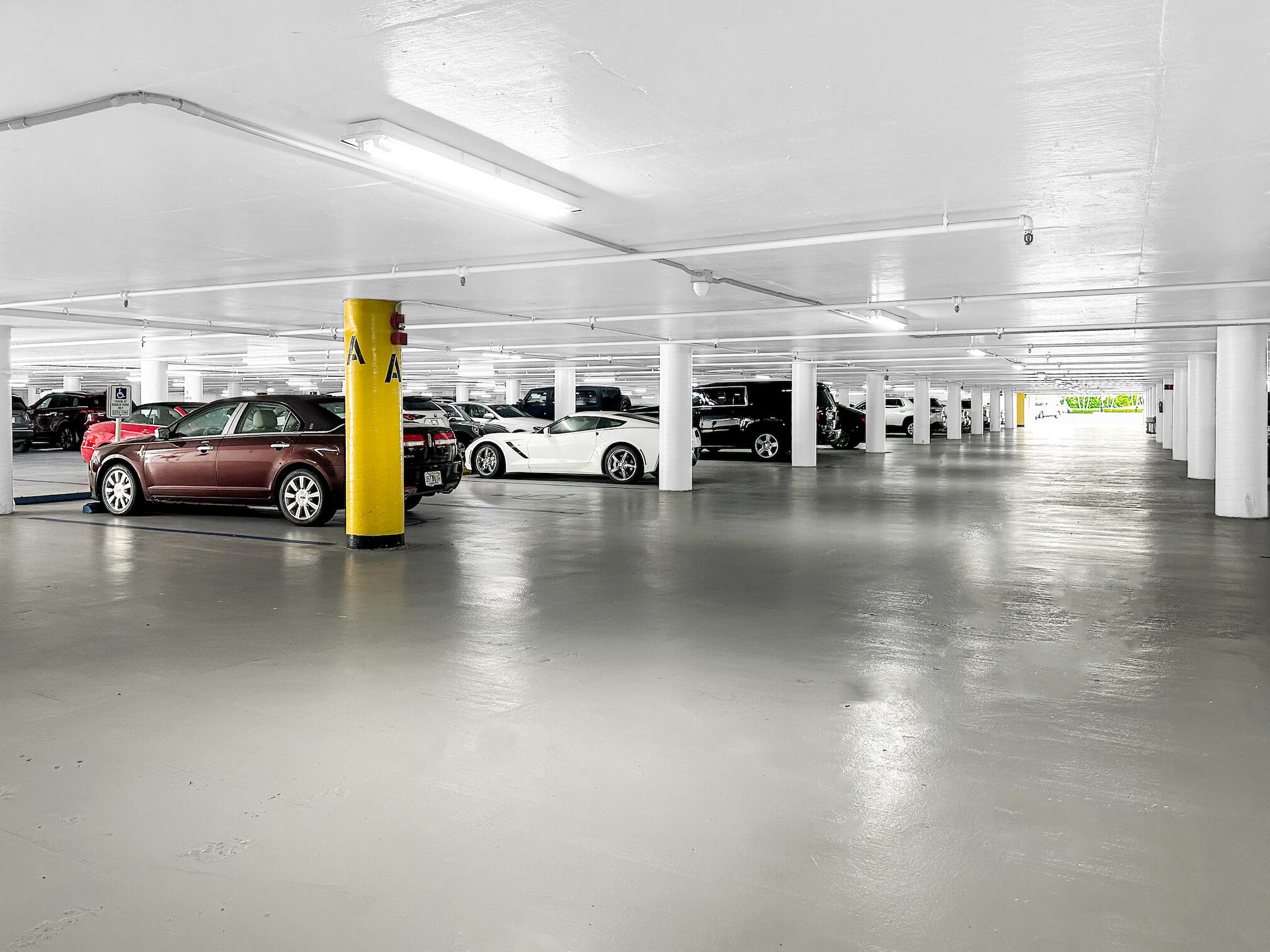 500 South Ocean Boulevard, Unit 2007 Boca Raton, FL 33432 - Photo 42 of 42 Guest garage