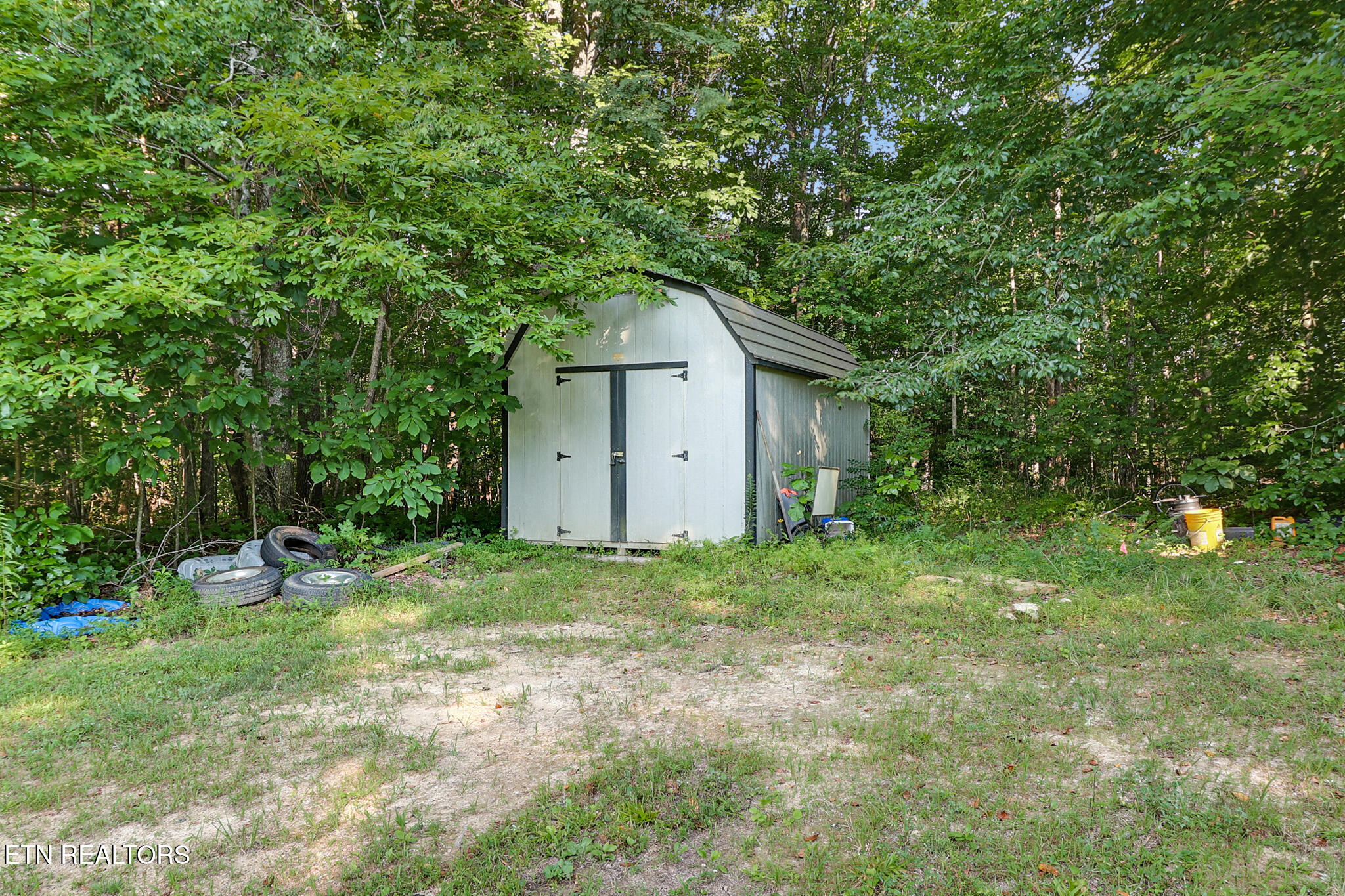 2272 Midway Road Crossville, TN 38572 - Photo 32 of 40 Outbuilding