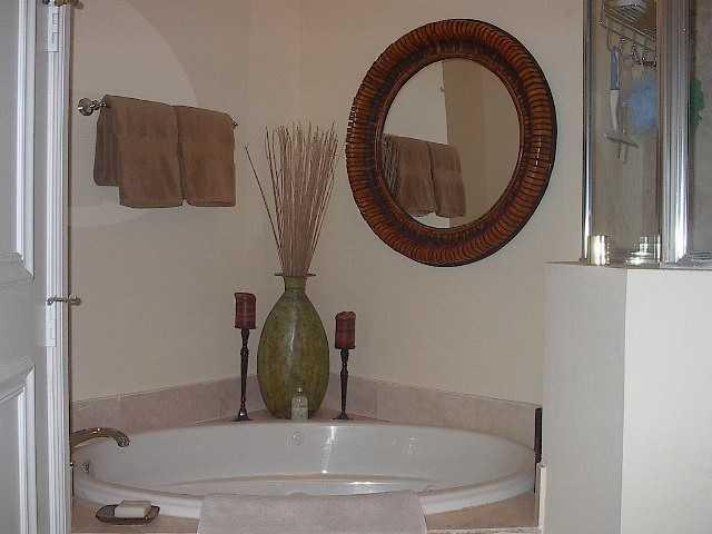 240 Northeast 69th Circle Boca Raton, FL 33487 - Photo 8 of 10 tv9