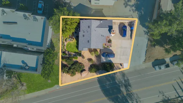 $929,000 | 1960 Arnold Way, Alpine, CA 91901