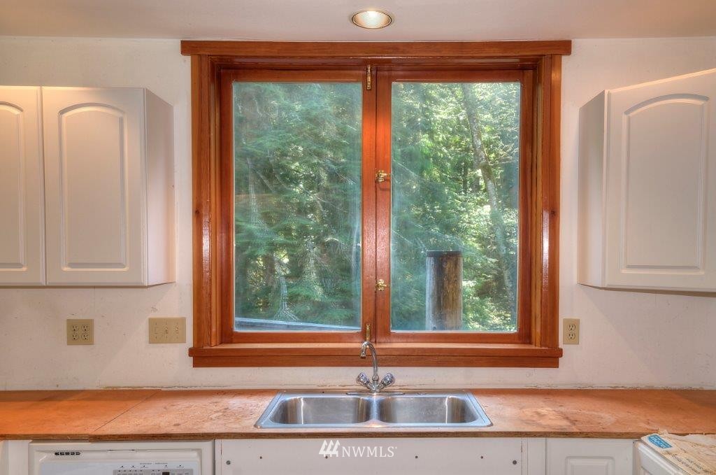 591 Embody Road Port Ludlow, WA 98365 - Photo 11 of 25
