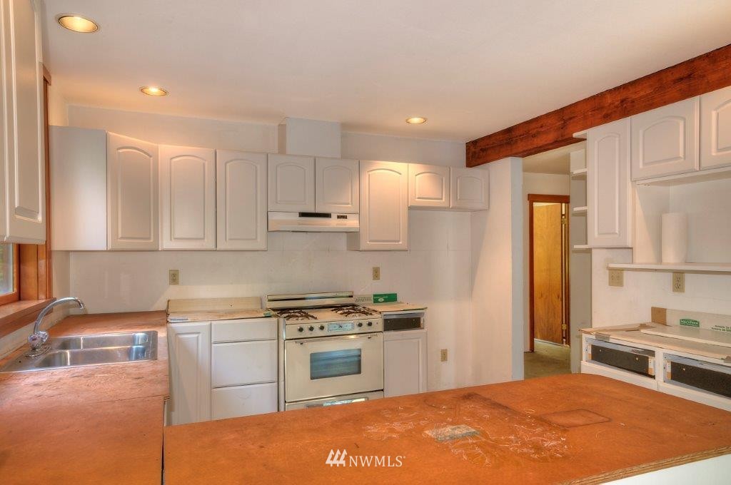 591 Embody Road Port Ludlow, WA 98365 - Photo 12 of 25